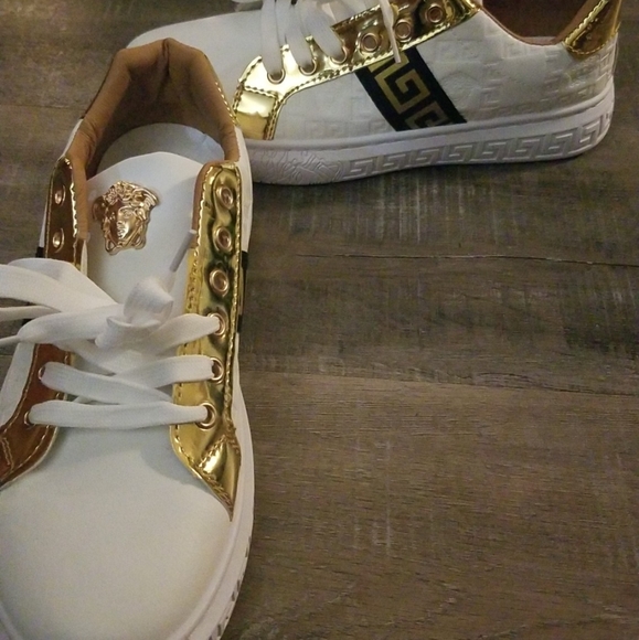 Knock off versace shoes - Picture 2 of 4